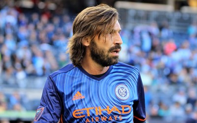 球探电竞快讯-但亚马尔一次次爬起来