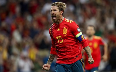 球探电竞快讯-佐默训练中扑出贴地斩