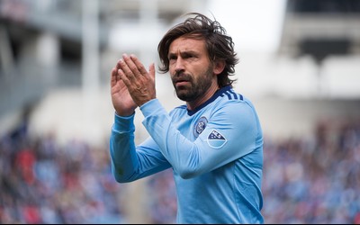 球探电竞讨论-萨内进球后指向天空